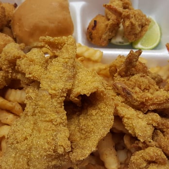 Fish Land - Filet of sole & shrimp - Seafood Markets Near Me - Lynwood, California