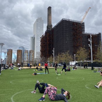 Domino Park - Social distancing circles - Parks Near Me - Brooklyn, New York
