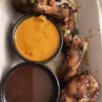Mighty Quinn's Barbeque - Smoked wings with spicy and bbq sauce. Delicious. - Barbeque Near Me - New York, New York Mighty Quinn's Barbeque - Smoked wings with spicy and bbq sauce. Delicious. - Barbeque Near Me - New York, New York
