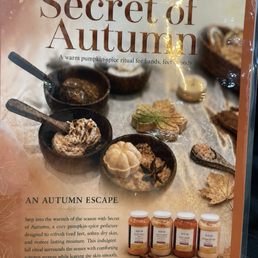 Autumn pedi special at Luxy Nail