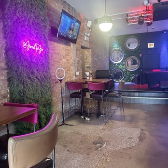 Good To Go - Inside - Caterers Near Me - Evanston, Illinois
