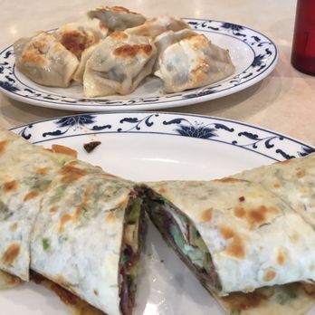 Darda Seafood Restaurant - Beef wrap in front, potstickers back - Chinese Near Me - Milpitas, California Darda Seafood Restaurant - Beef wrap in front, potstickers back - Chinese Near Me - Milpitas, California