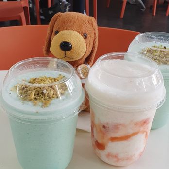 Overflo. - Pistachio and peach strawberry smoothies. 6/21/25 - Desserts Near Me - Buena Park, California Overflo. - Pistachio and peach strawberry smoothies. 6/21/25 - Desserts Near Me - Buena Park, California