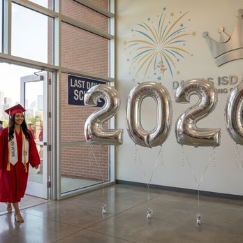 Balloon Kings - Number balloons for graduations, milestone birthdays, New Year's celebrations, and events across Dallas and DFW. Delivery 7 days a week. - Balloon Services Near Me - Dallas, Texas Balloon Kings - Number balloons for graduations, milestone birthdays, New Year's celebrations, and events across Dallas and DFW. Delivery 7 days a week. - Balloon Services Near Me - Dallas, Texas