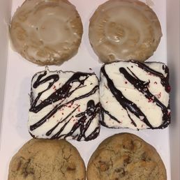 Milk Chocolate Chip Cookie