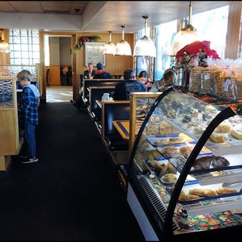 Roadhouse Restaurant - As you enter, you'll notice the bakery counter.The bakery is co-located with the restaurant, so it's all fresh and delicious! - American Near Me - Boron, California Roadhouse Restaurant - As you enter, you'll notice the bakery counter.The bakery is co-located with the restaurant, so it's all fresh and delicious! - American Near Me - Boron, California