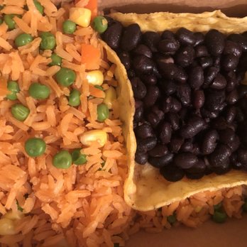 Taco Maya - Black beans and rice side - Mexican Near Me - Niles, Illinois