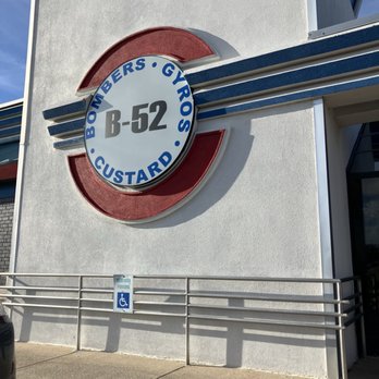 B52 Restaurant - Venues & Event Spaces Near Me - Menomonee Falls, Wisconsin