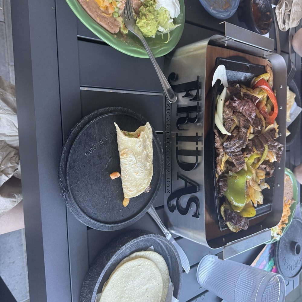 Had to eat my $40 dinner off the lid to the tortillas. Had to eat my $40 dinner off the lid to the tortillas.