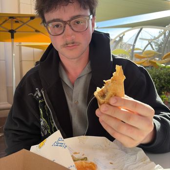 Dizzy Bird - My friend Enzo eating here - Chicken Shop Near Me - Irvine, California