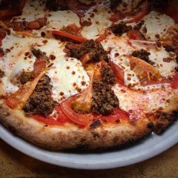 The Haul - Had my favorite pie tonight. Sausage with extra cheese and fresh tomato slices. Yummmm... - New American Near Me - Grants Pass, Oregon The Haul - Had my favorite pie tonight. Sausage with extra cheese and fresh tomato slices. Yummmm... - New American Near Me - Grants Pass, Oregon