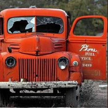 Grandpa Wright's Almonds - an old red truck - Fruits & Veggies Near Me - Turlock, California Grandpa Wright's Almonds - an old red truck - Fruits & Veggies Near Me - Turlock, California