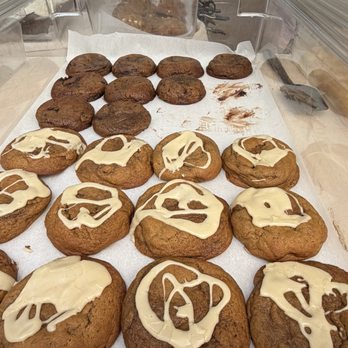 Honey Veil - Cookies - Food Trucks Near Me