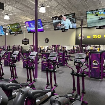 Planet Fitness - Weight machines and TVs - Gyms Near Me - Belton, Texas