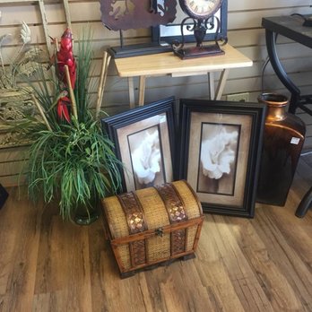 Live Simply - Used, Vintage & Consignment Near Me - Ofallon, Missouri