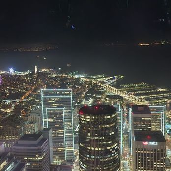 Salesforce Tower - Shared Office Spaces Near Me - San Francisco, California