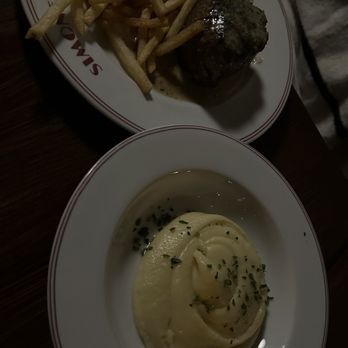 Simonette - Filet w fries & mashed potatoes - French Near Me - Culver City, California