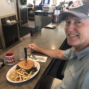 Hi-Lo Cafe - American Near Me - Weed, California
