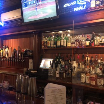 Thirsty Whale - bar area - American Near Me - Bar Harbor, Maine