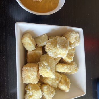 Rajanee Thai Haleiwa - Crispy tofu w peanut sauce - Thai Near Me - Haleiwa, Hawaii Rajanee Thai Haleiwa - Crispy tofu w peanut sauce - Thai Near Me - Haleiwa, Hawaii