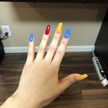 Midtown Nail Lounge - Nail Salons Near Me - Phoenix, Arizona