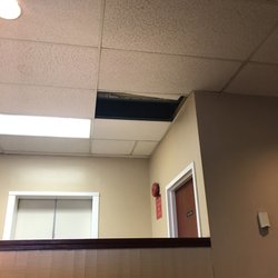 St. Joseph's Imaging Center - Needs a definite overhaul #dignityhealth #someonehavedignityandhelpthisbuilding