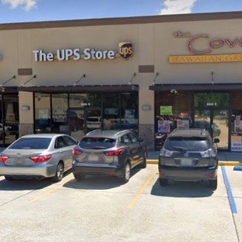 The UPS Store - Front view of store. NEVER COME HERE TO SHIP ANYTHING! Trust me! Choose somewhere else! - Shipping Centers Near Me - Baton Rouge, Louisiana