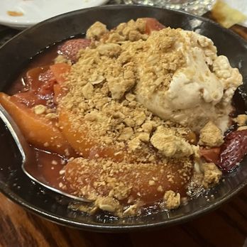Clementine - Fruit crumble - New American Near Me - Harrisonburg, Virginia