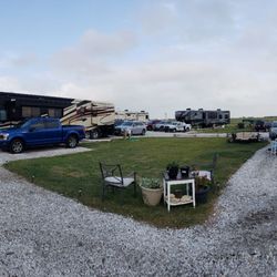 Lone Star Refuge RV Park - Plenty of space and freedom to make it feel like home!