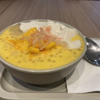 Honeymoon Dessert - Mango Pomelo & sago sweet soup with bean curd - Desserts Near Me - Markham, Ontario