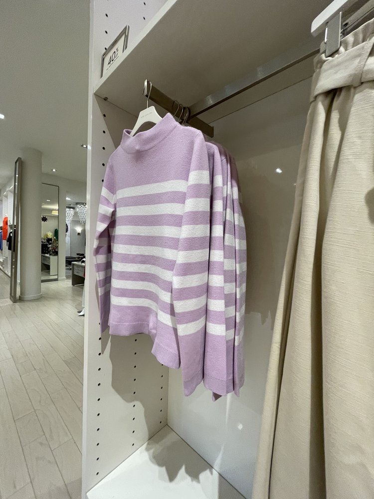 Ann Taylor Logo