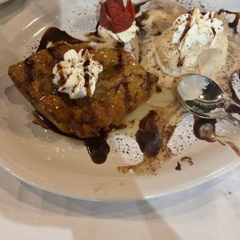 Papi Cuisine - Bread Pudding and cinnamon ice cream - Cocktail Bars Near Me - Baltimore, Maryland Papi Cuisine - Bread Pudding and cinnamon ice cream - Cocktail Bars Near Me - Baltimore, Maryland