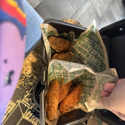 Wingstop - Flats - Louisiana rub and lemon pepper