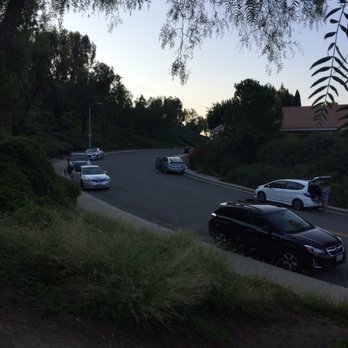 Aliso Summit Trail - parking next to the trail - Hiking Near Me - Laguna Niguel, California