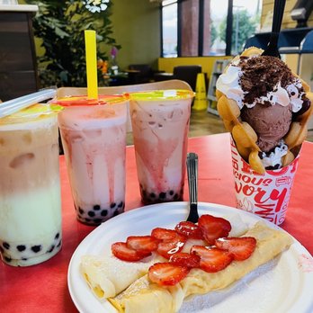 Crepe N Cream - Everything in our order, totally $30 - Bubble Tea Near Me - Hemet, California Crepe N Cream - Everything in our order, totally $30 - Bubble Tea Near Me - Hemet, California