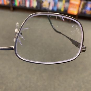LensCrafters - Cracked lenses - Eyewear & Opticians Near Me - Palm Desert, California LensCrafters - Cracked lenses - Eyewear & Opticians Near Me - Palm Desert, California