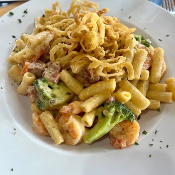 794 Kitchen and Bar - Shrimp and Andouille Mac n Cheese - Bars Near Me - Muskegon, Michigan