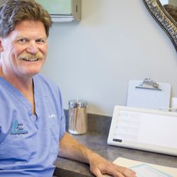 Chelsea Oral & Facial Surgery - Dr. Betts earned his Master of Science degree in Oral & Maxillofacial Surgery from The University of Michigan.