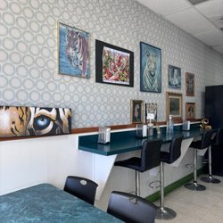 Tiger's Yogurt - Inside seating