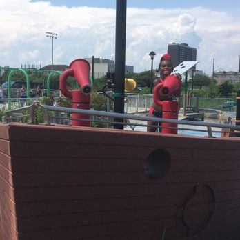 Beach 30th Street Playground - We love this sprayground - Water Parks Near Me - Queens, New York