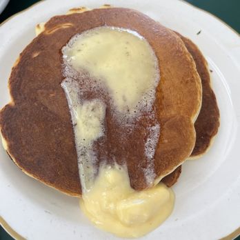 Keene Cafe - Short Stack of Pancakes - Diners Near Me - Keene, California
