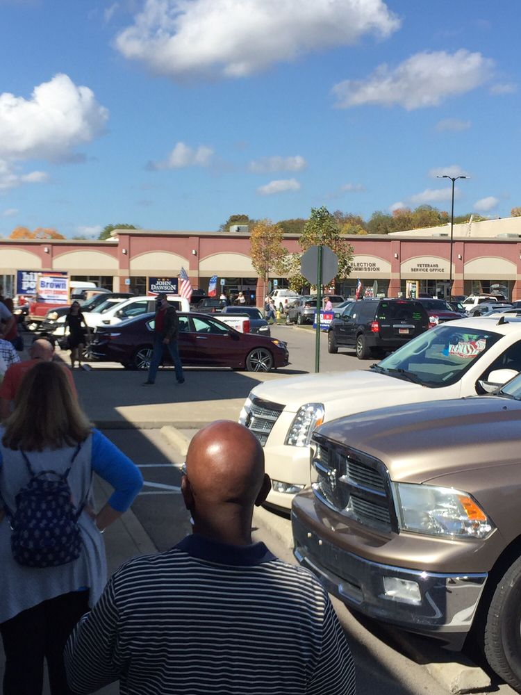 Montgomery County Election Commission and Votng Center - social services organization in Clarksville, TN