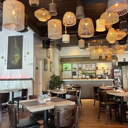 Kan’s Thai Kitchen - Nice interior