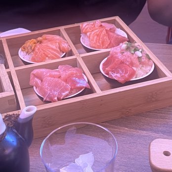 SAGA Kitchen - My friends treasure box with no roe at all and looks extremely different from what's advertised. - Dim Sum Near Me - Alameda, California SAGA Kitchen - My friends treasure box with no roe at all and looks extremely different from what's advertised. - Dim Sum Near Me - Alameda, California