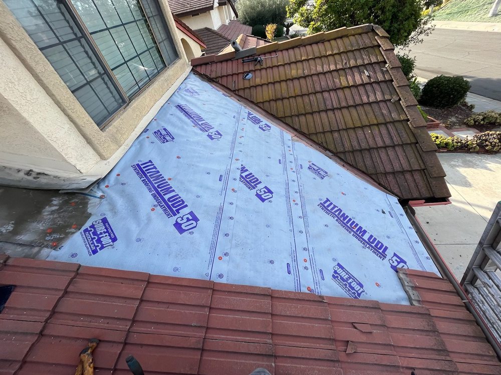 Slide of Eastvale Roof Repair