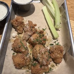 Smallest portion of boneless wings Smallest portion of boneless wings