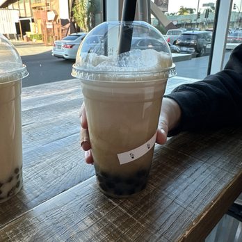 ELNO - Cloud hunter - Coffee & Tea Near Me - Panorama City, California ELNO - Cloud hunter - Coffee & Tea Near Me - Panorama City, California