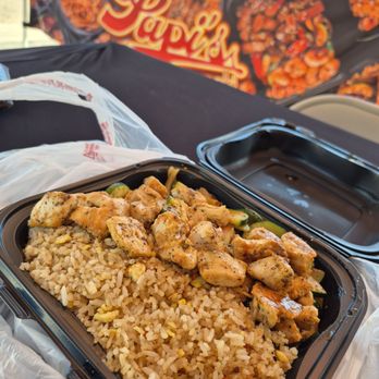 Papis Teppanyaki - Hibachi Chicken Plate - Teppanyaki Near Me - San Diego , California Papis Teppanyaki - Hibachi Chicken Plate - Teppanyaki Near Me - San Diego , California