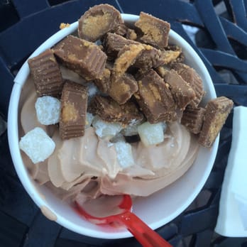 Red Mango - Nutella flavored yogurt with peanut butter cups and mochi - Ice Cream & Frozen Yogurt Near Me - Edgewater, New Jersey Red Mango - Nutella flavored yogurt with peanut butter cups and mochi - Ice Cream & Frozen Yogurt Near Me - Edgewater, New Jersey