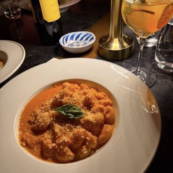 Fioretta - Macaroni Alla Vodka - Italian Near Me - Chicago, Illinois